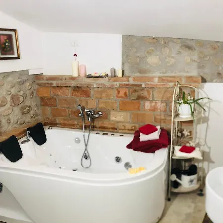 Gardabeds Adults Only Gasthof Castelnuovo del Garda